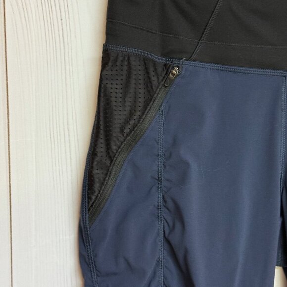 The North Face Women’s S On-The-Go Mid-Rise Pants Navy/Black - Picture 5 of 12